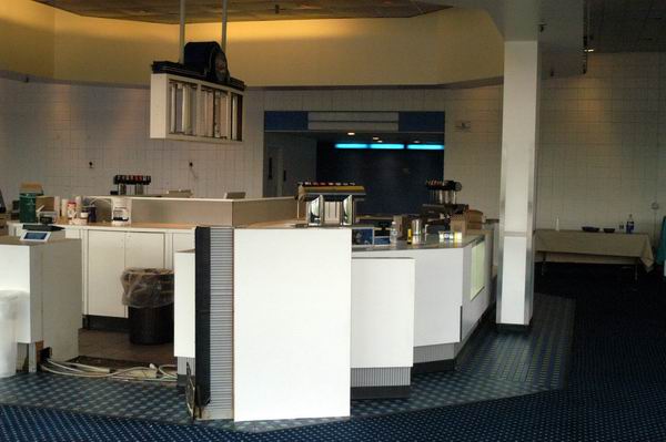 Showcase Cinemas Pontiac 6-12 - April 2003 (newer photo)